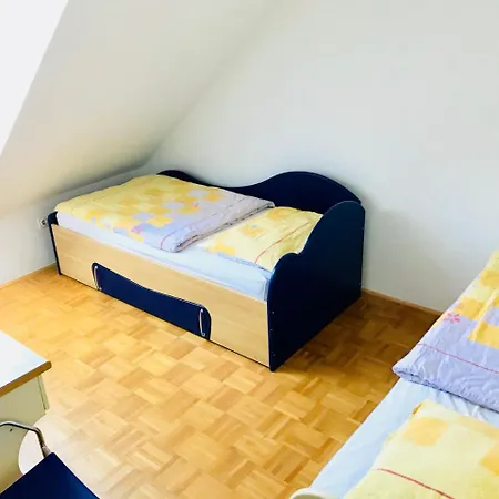 Kurent Hostal
